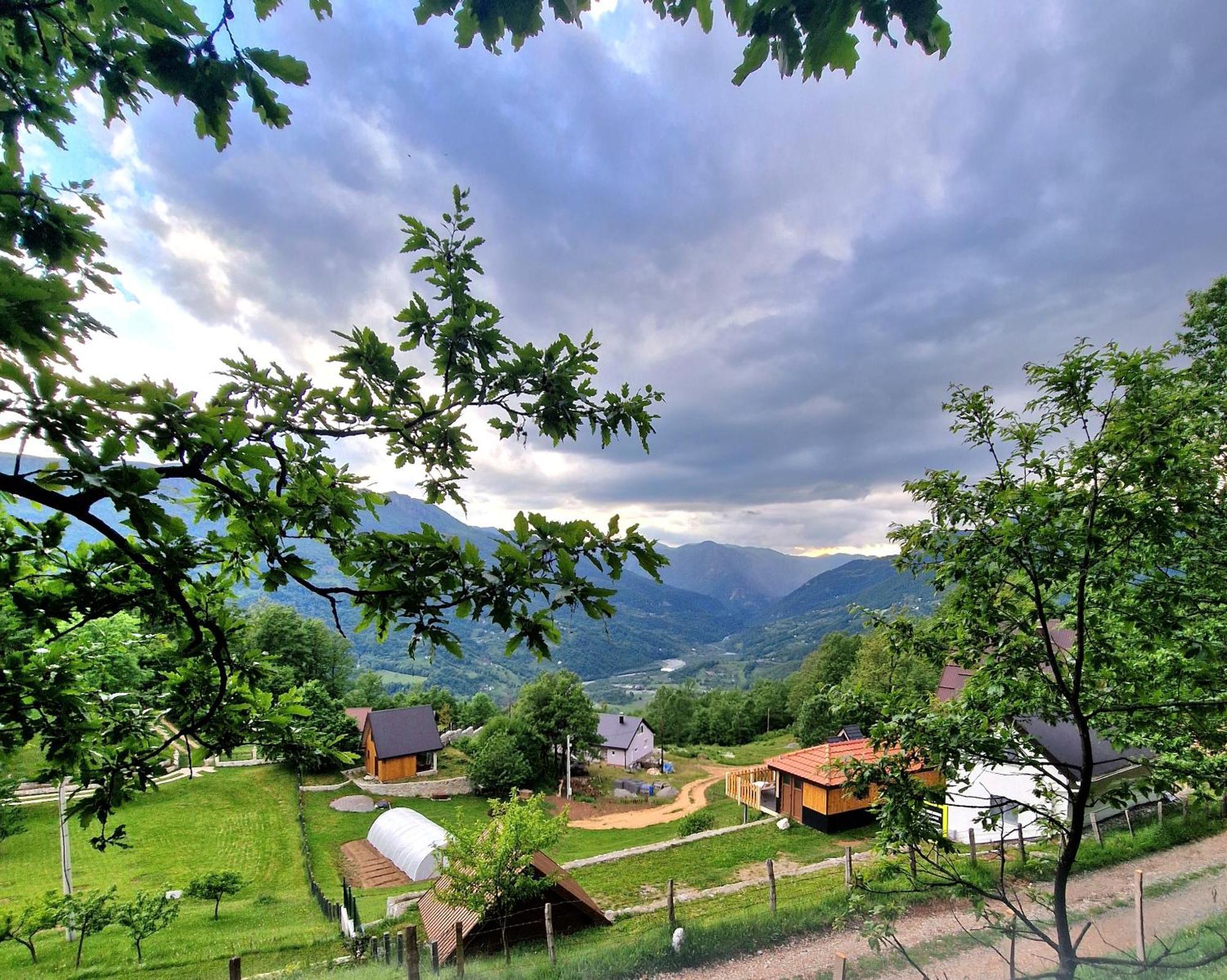 Apartmani Vukomanovo Mojkovac Buitenkant foto